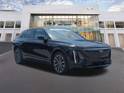 Certified 2024 Cadillac Lyriq Sport RWD image 3