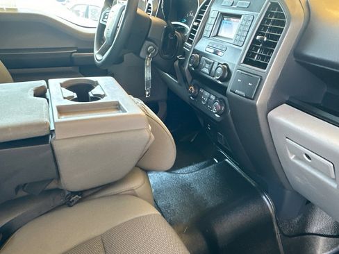 Used 2022 Ford F350 XL w/ Trailer Tow Package image 15