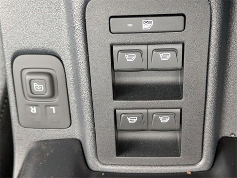 New 2025 Ford Bronco 4-Door image 22