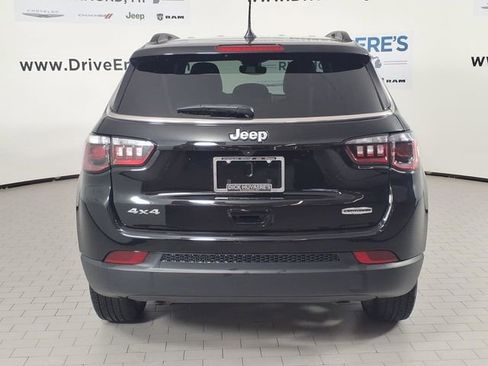 Used 2024 Jeep Compass Latitude AWD/4WD image 5