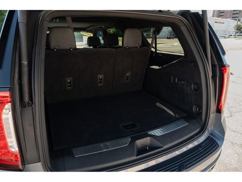 Used 2022 GMC Yukon XL AT4 AWD/4WD image 35