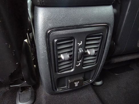 Used 2020 Jeep Grand Cherokee Altitude image 26