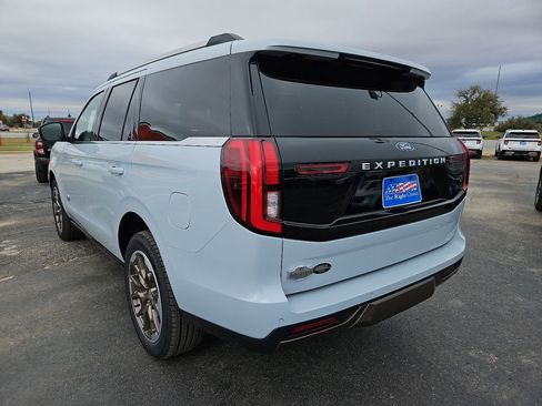New 2025 Ford Expedition King Ranch image 9