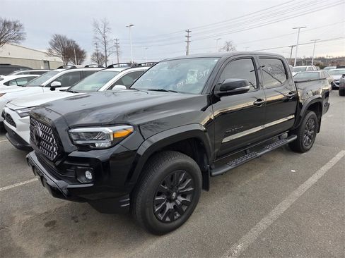 Used 2023 Toyota Tacoma Limited w/ Nightshade Package image 10
