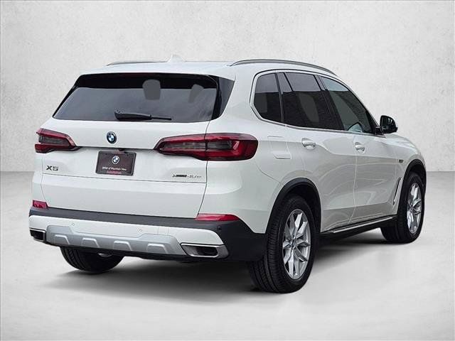 Certified 2023 BMW X5 xDrive45e w/ Executive Package AWD/4WD image 5