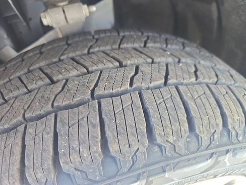 Used 2023 Jeep Grand Cherokee 4WD 4xe image 30