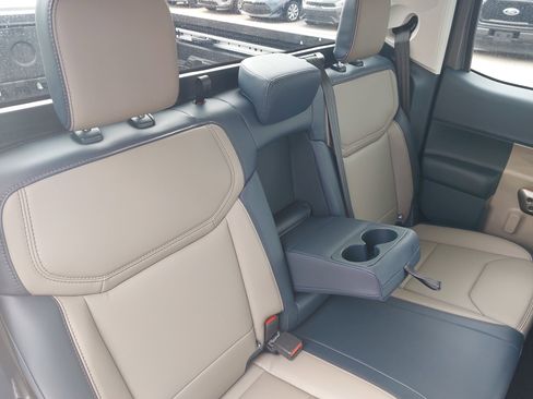 Used 2026 Ford Maverick Lariat w/ 4K Tow Package AWD/4WD image 11