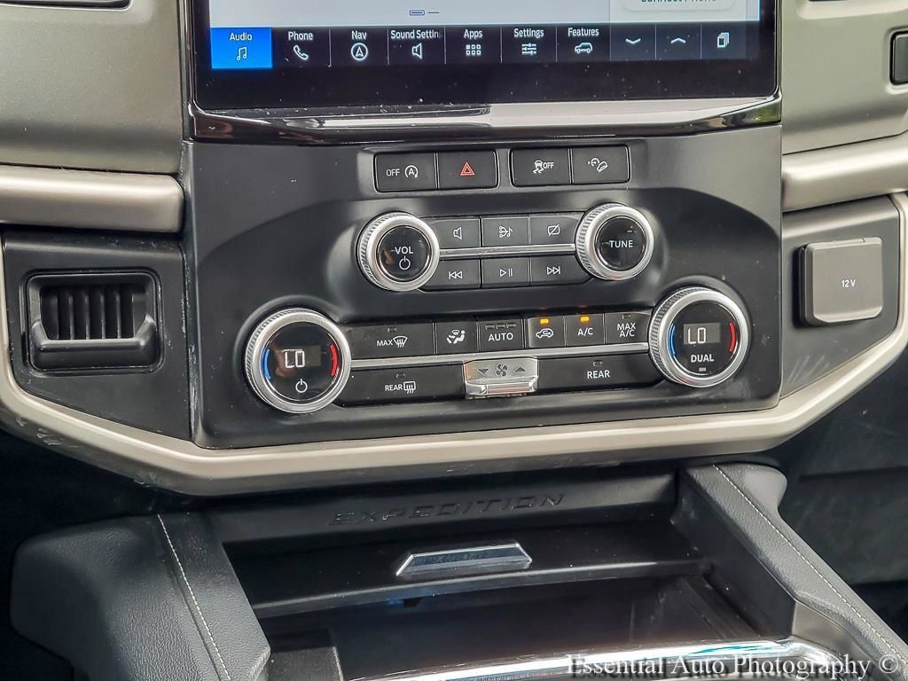 Used 2024 Ford Expedition XLT AWD/4WD image 22