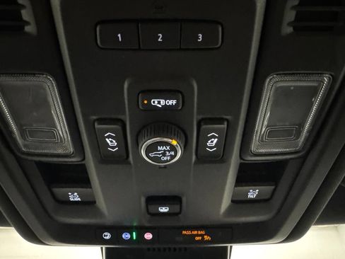 Used 2024 GMC Yukon AT4 w/ Technology Package AWD/4WD image 53