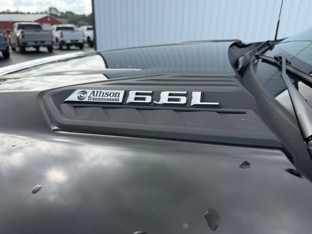 Used 2025 Chevrolet Silverado 2500 LT w/ Convenience Package AWD/4WD image 18