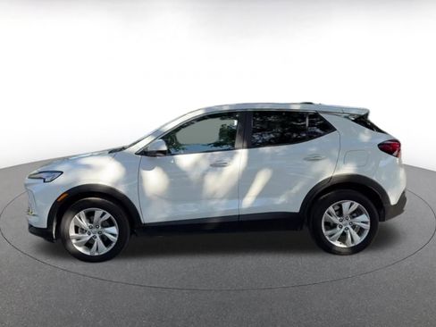 Used 2025 Buick Encore GX Preferred image 9