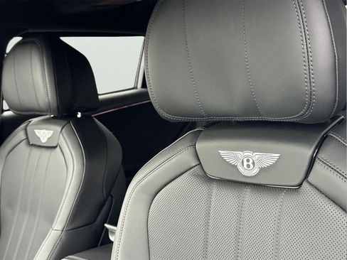 New 2026 Bentley Flying Spur V8 AWD/4WD image 17