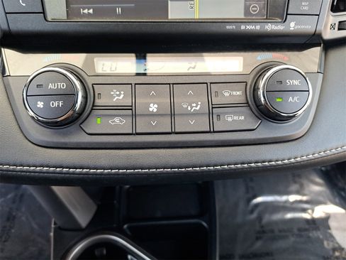 Used 2016 Toyota RAV4 XLE image 22