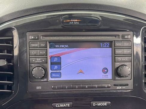 Used 2011 Nissan Juke SV FWD image 24