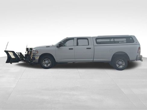 Used 2024 RAM 2500 Tradesman w/ Chrome Appearance Group image 27