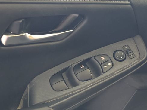 Used 2021 Nissan Sentra SV FWD image 15