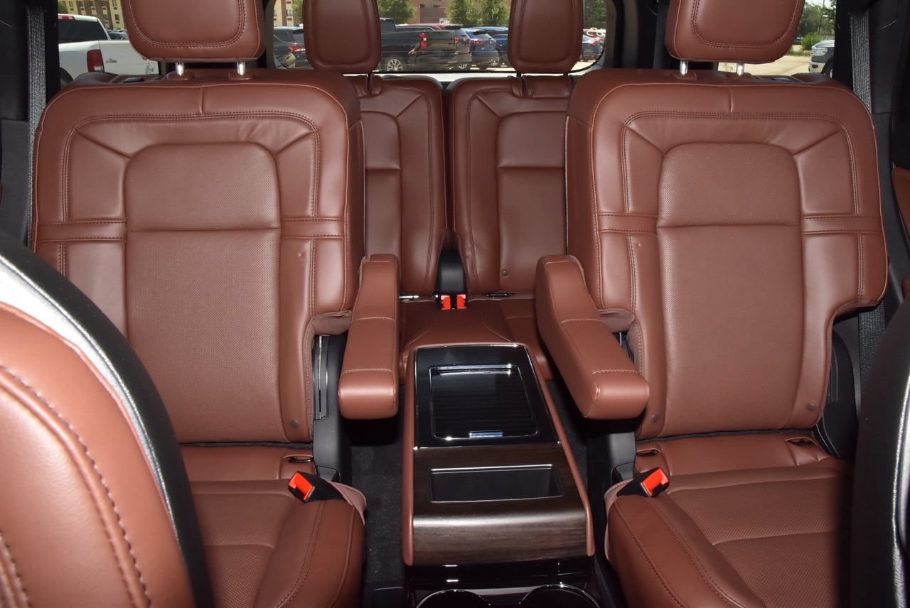 New 2026 Lincoln Aviator Reserve AWD/4WD image 22