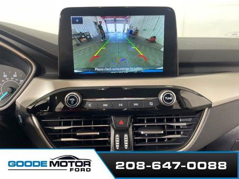 Certified 2022 Ford Escape SE AWD/4WD image 16