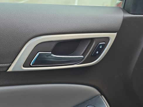 Used 2019 GMC Yukon Denali w/ Denali Ultimate Package image 19