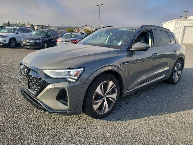 Used 2024 Audi Q8 e-tron Premium AWD/4WD image 1