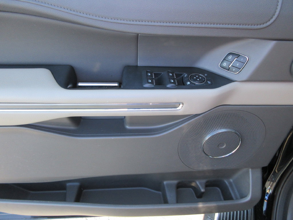 Used 2021 Ford Expedition Max XLT AWD/4WD image 22
