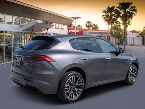 Used 2023 Maserati Grecale GT AWD/4WD image 3