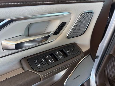 New 2026 RAM 1500 Laramie AWD/4WD image 17