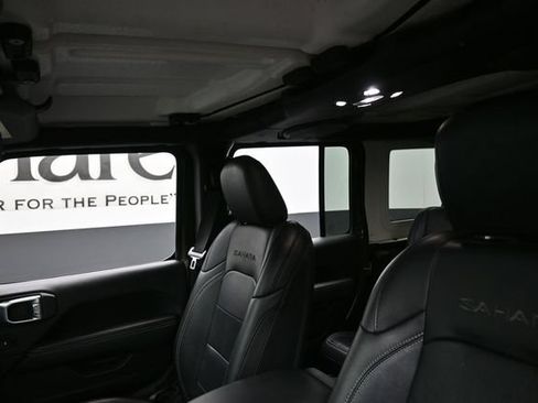 Used 2021 Jeep Wrangler Unlimited Sahara w/ Uconnect 4C Nav & Sound Group AWD/4WD image 18