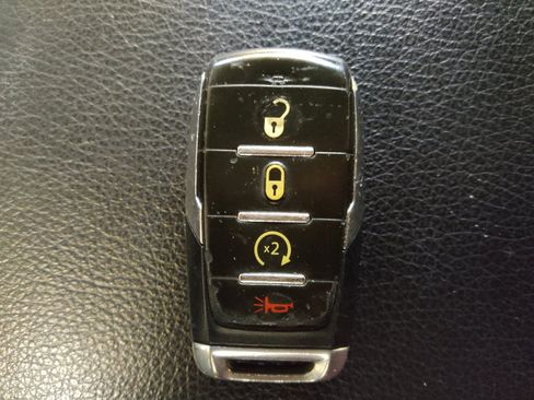Used 2020 RAM 1500 Big Horn AWD/4WD image 32