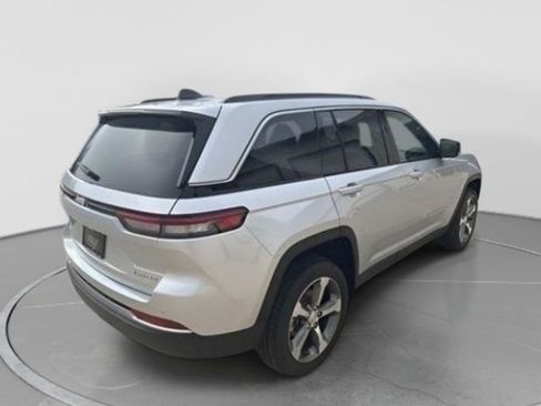 New 2026 Jeep Grand Cherokee Limited AWD/4WD image 6