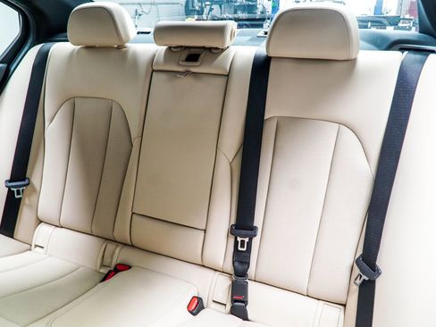 Used 2025 BMW 330i xDrive 330i xDrive image 42