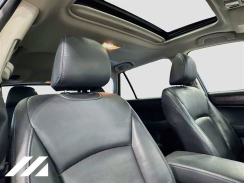 Used 2015 Subaru Outback 2.5i Limited AWD/4WD image 34