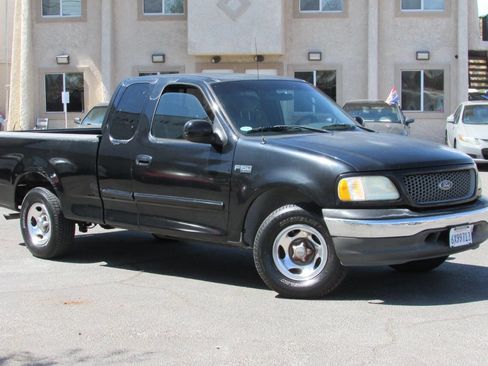 Used 2002 Ford F150 XLT image 5
