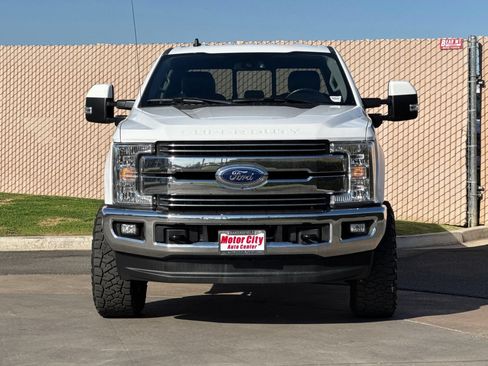 Used 2019 Ford F250 Lariat w/ Lariat Ultimate Package AWD/4WD image 9
