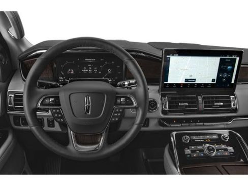 Certified 2024 Lincoln Navigator L Reserve AWD/4WD image 8