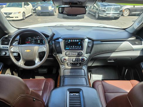 Used 2020 Chevrolet Tahoe Premier w/ Premier Plus Edition AWD/4WD image 19