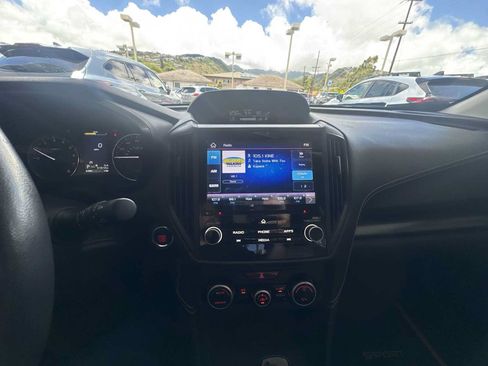 Used 2022 Subaru Crosstrek 2.5i Sport w/ Moonroof Package AWD/4WD image 16