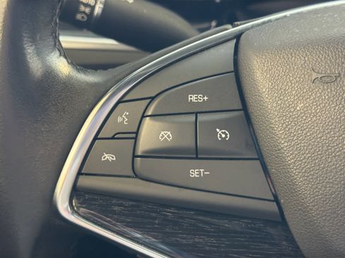 Used 2021 Cadillac XT5 Premium Luxury image 37