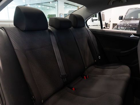 Used 2012 Volkswagen Jetta S FWD image 21