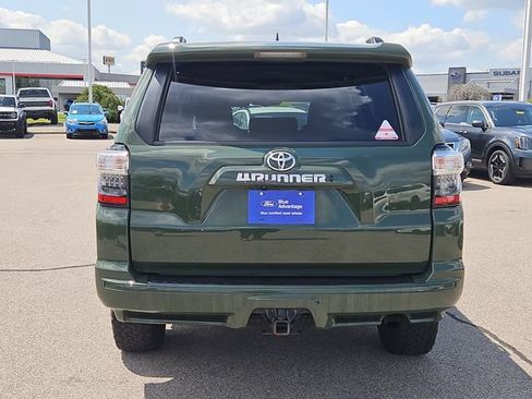 Used 2022 Toyota 4Runner TRD Sport AWD/4WD image 4