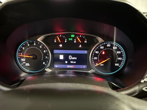 Used 2022 Chevrolet Equinox RS w/ RS Leather Package FWD image 16