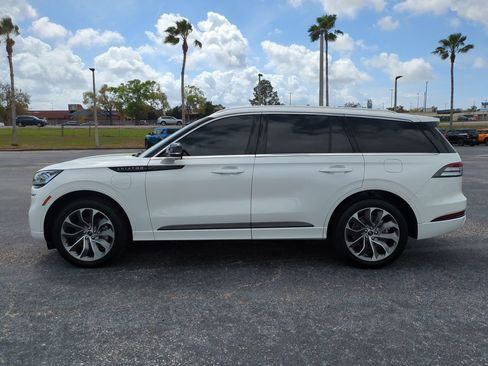 Used 2023 Lincoln Aviator Grand Touring AWD/4WD image 10