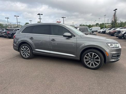 Used 2017 Audi Q7 3.0T Premium Plus AWD/4WD image 4