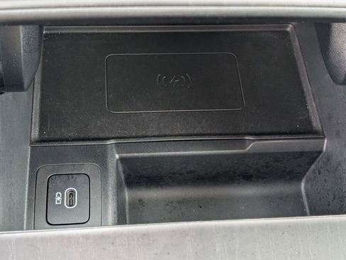 Used 2025 Land Rover Range Rover Velar S image 35