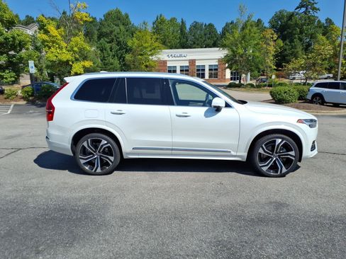 Certified 2024 Volvo XC90 B6 Ultimate w/ Protection Package Premier AWD/4WD image 2