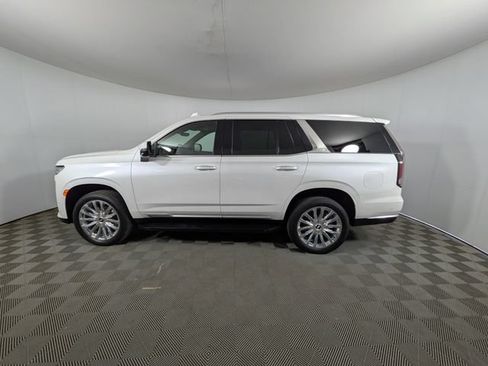 Certified 2024 Cadillac Escalade Premium Luxury w/ LPO, Floor Liner Package AWD/4WD image 29