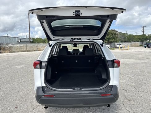 Certified 2025 Toyota RAV4 LE FWD image 20