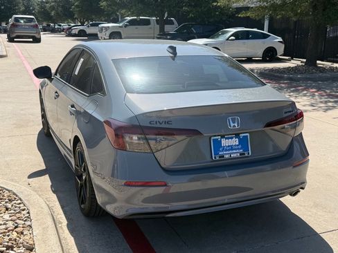 Used 2026 Honda Civic Sport image 3