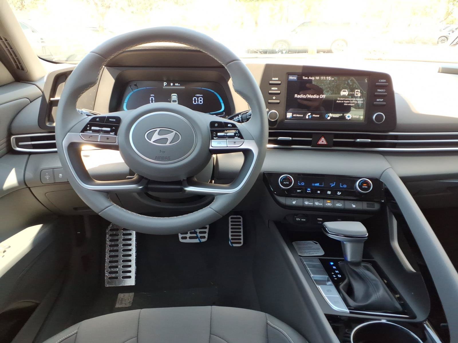 New 2026 Hyundai Elantra SEL Sport Premium FWD image 10