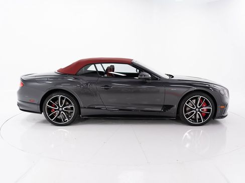 Used 2023 Bentley Continental GT Azure image 15